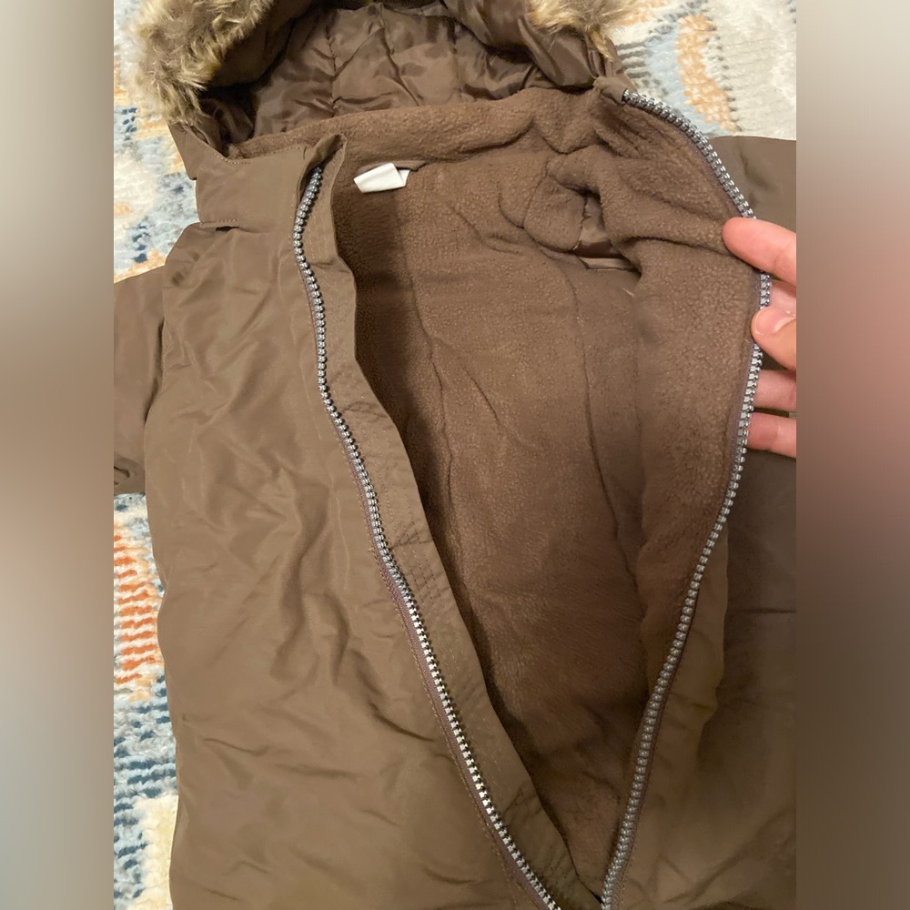 Snowsuit - Picture 9 of 11